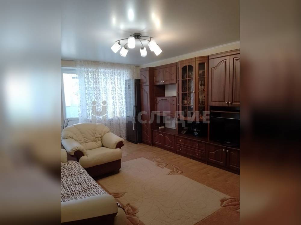 3-комнатная квартира, 62 м2 3/5 этаж, Вокзал, ул. Ленина - фото 1