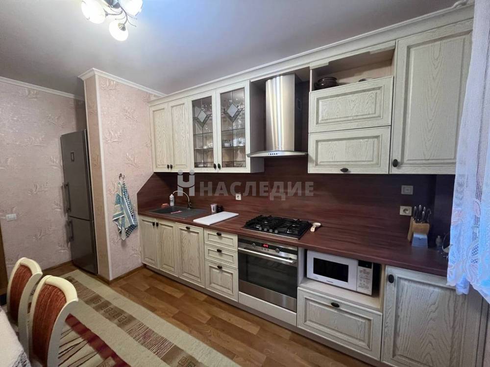 4-комнатная квартира, 80.5 м2 5/10 этаж, Санта Барбара, ул. Гагарина - фото 13