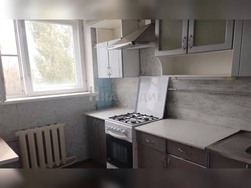 3-комнатная квартира, 63 м2 5/5 этаж, В-2, пр-кт. Строителей - фото 6