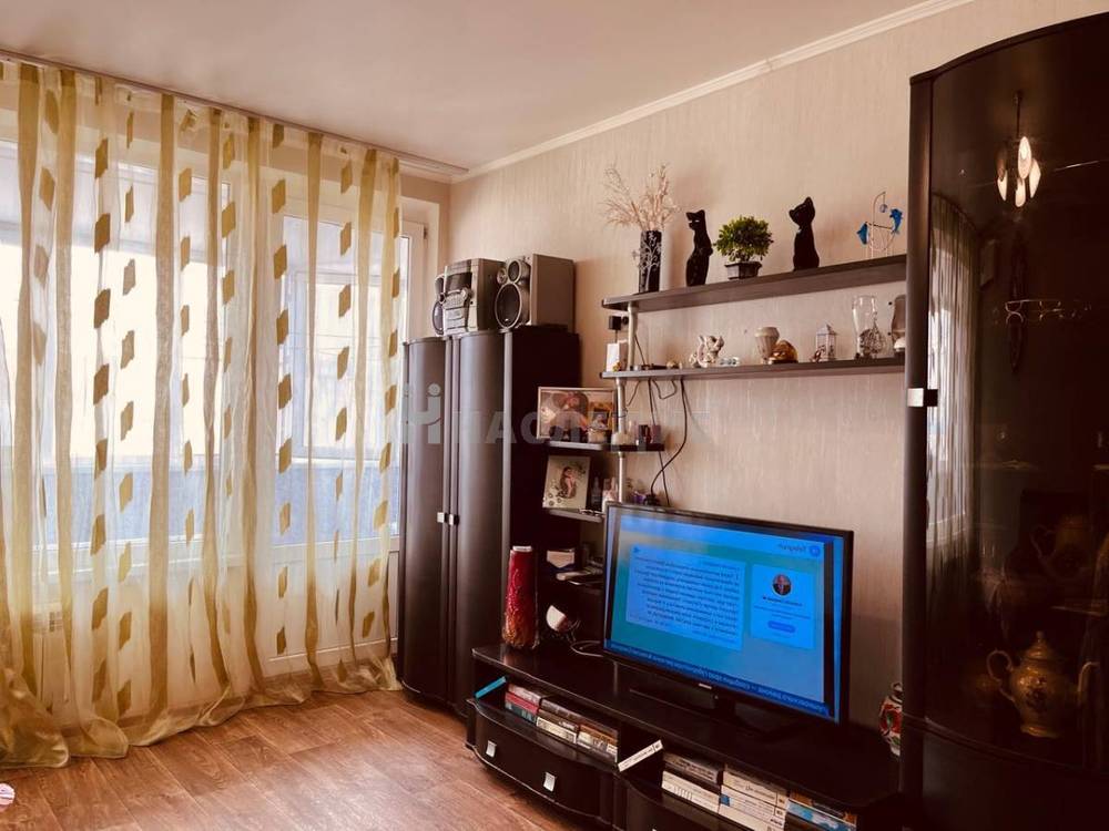 3-комнатная квартира, 60 м2 16/16 этаж, А, пр-кт. Строителей - фото 3