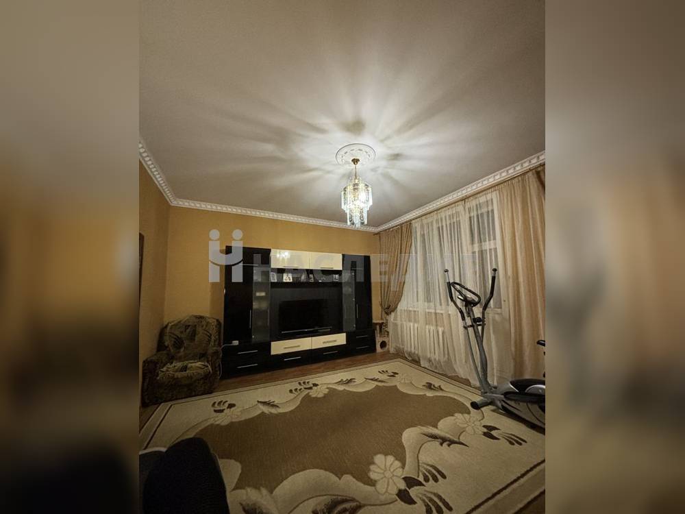 4-комнатная квартира, 100 м2 3/5 этаж, В-16, ул. Гагарина - фото 3