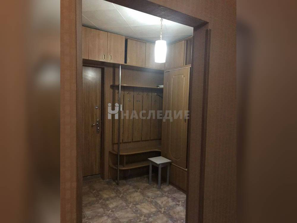 2-комнатная квартира, 47 м2 5/5 этаж, пр-кт. Строителей - фото 2