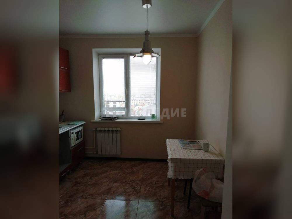 3-комнатная квартира, 62 м2 10/10 этаж, В-П, ул. Гагарина - фото 8