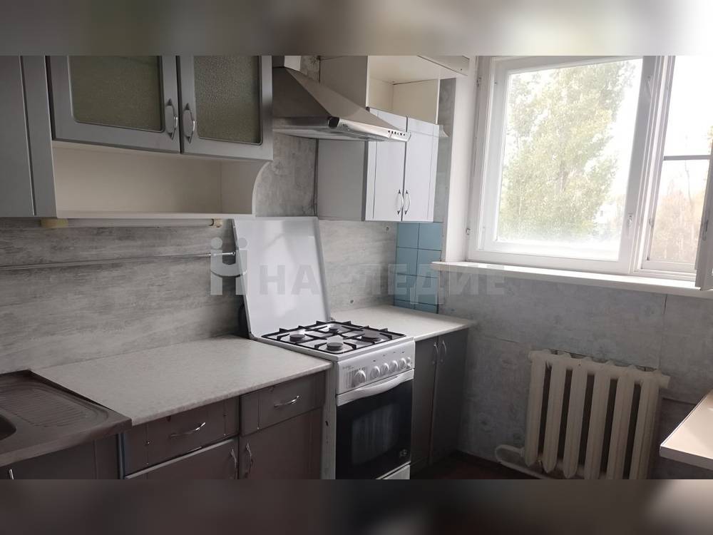 3-комнатная квартира, 63 м2 5/5 этаж, В-2, пр-кт. Строителей - фото 6