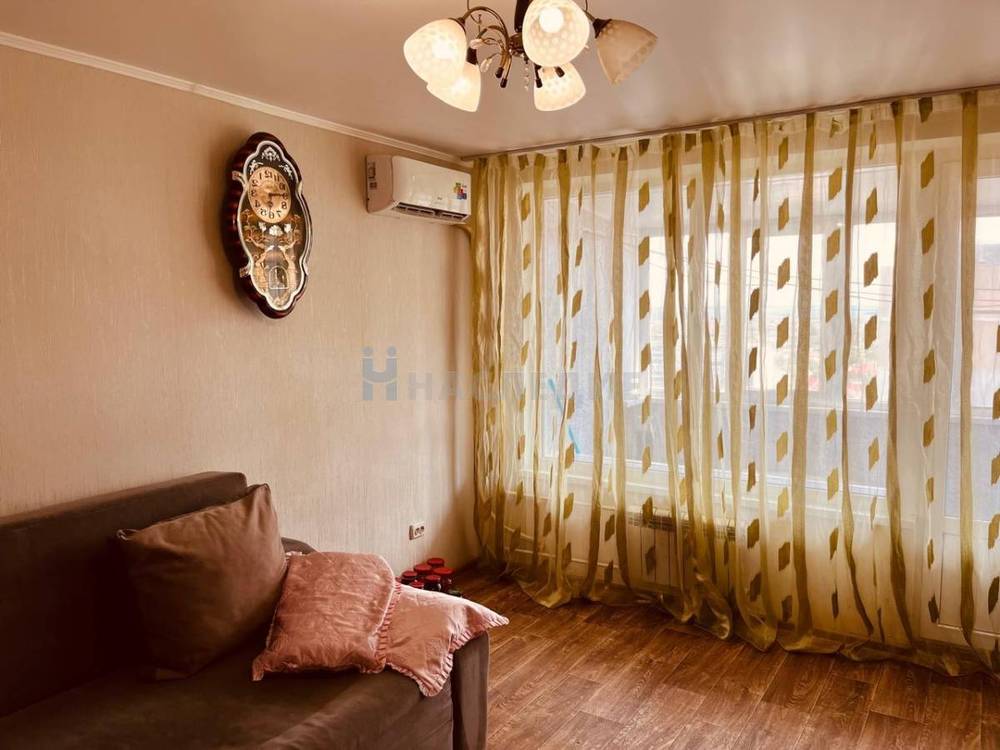 3-комнатная квартира, 60 м2 16/16 этаж, А, пр-кт. Строителей - фото 1