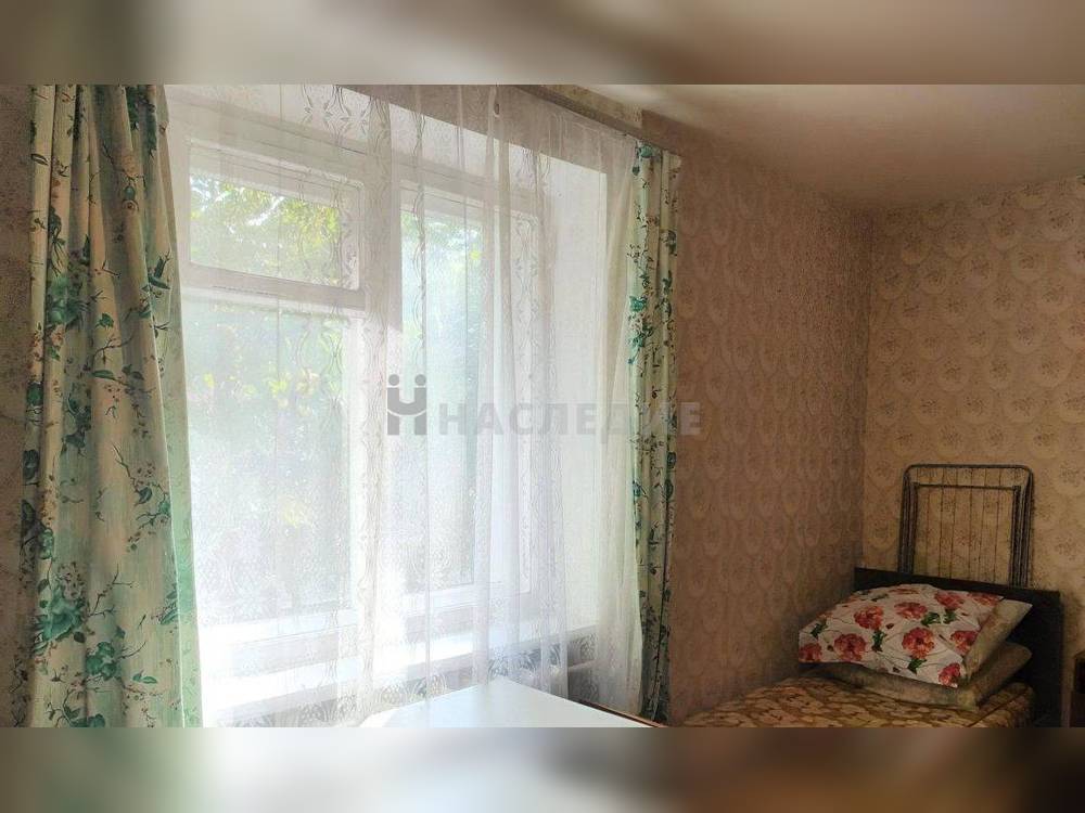 2-комнатная квартира, 41.2 м2 1/5 этаж, Парк Победы, ул. М.Горького - фото 1