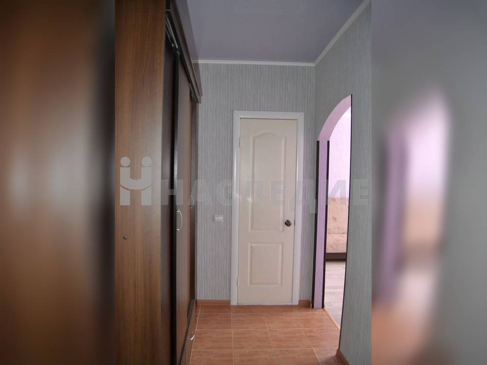 1-комнатная квартира, 38 м2 3/3 этаж, В-4, ул. Гагарина - фото 3