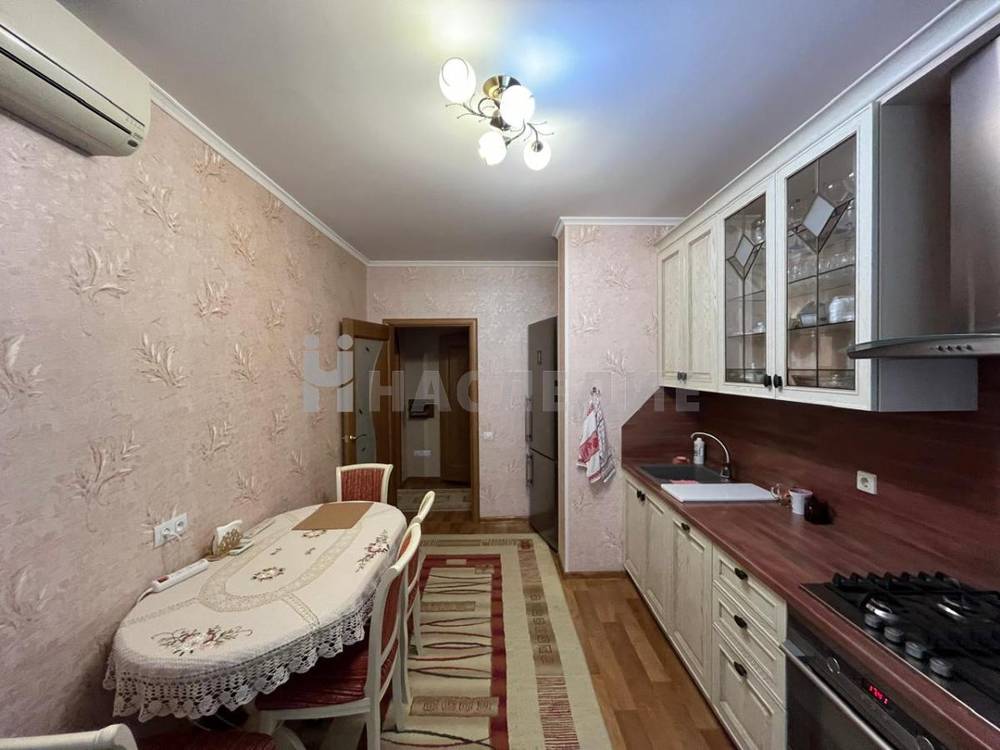 4-комнатная квартира, 80.5 м2 5/10 этаж, Санта Барбара, ул. Гагарина - фото 21