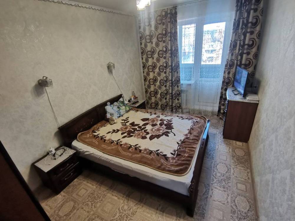 3-комнатная квартира, 74 м2 1/10 этаж, В-9, ул. Ленинградская - фото 8