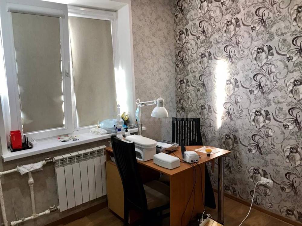 4-комнатная квартира, 75 м2 10/10 этаж, В-17, ул. Индустриальная - фото 10