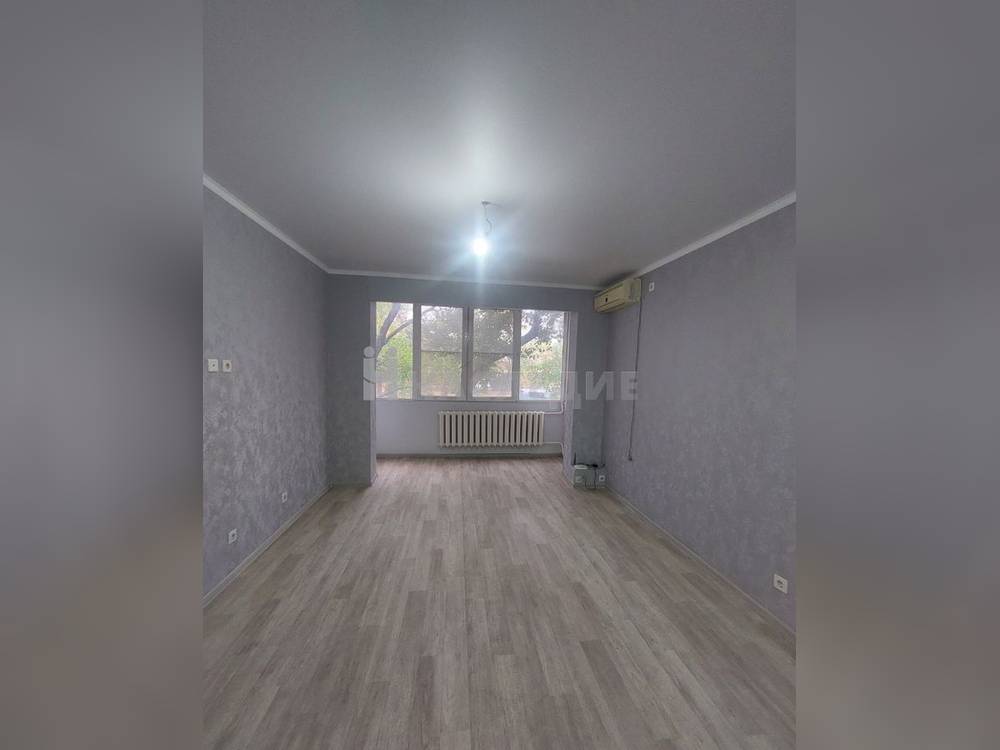 3-комнатная квартира, 60 м2 1/9 этаж, В-7, ул. К.Маркса - фото 1